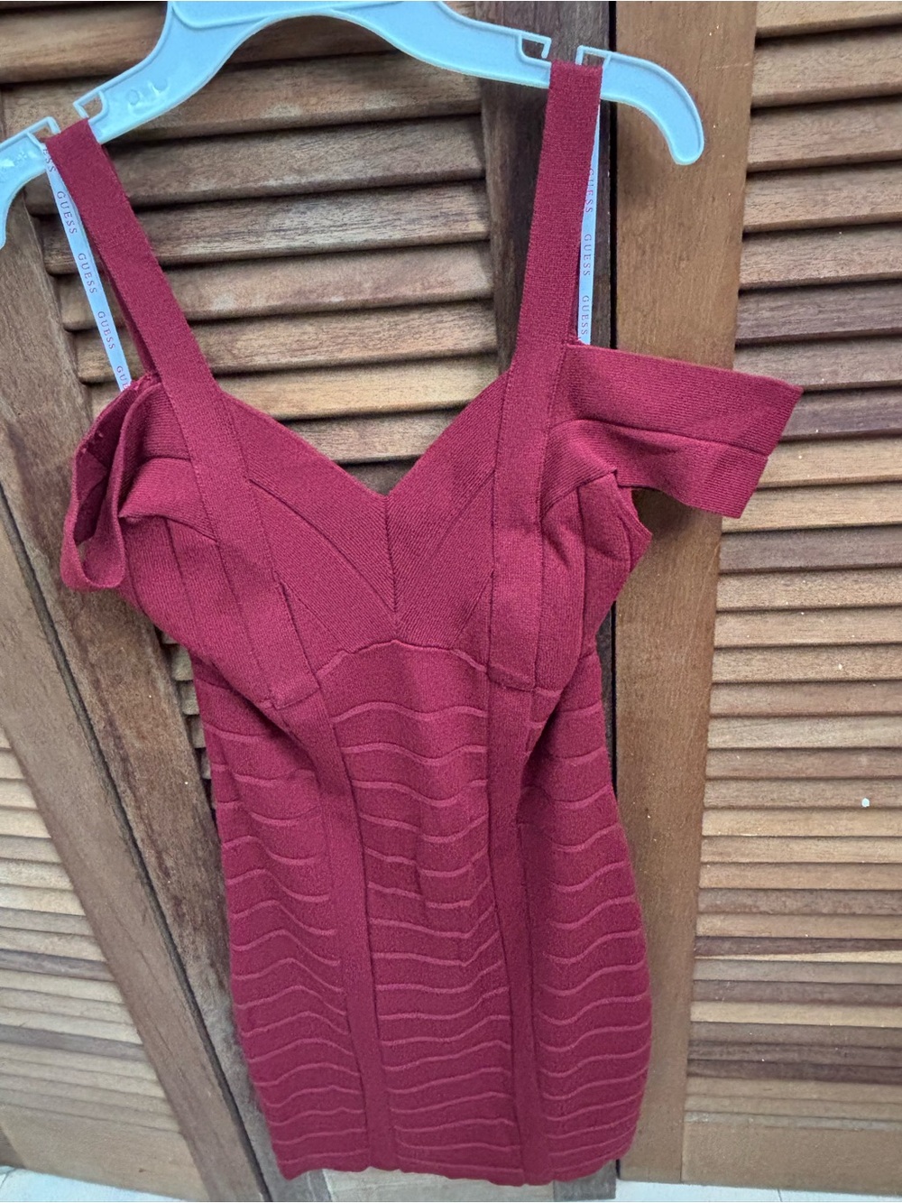 Guess On/Off-Shoulder Bodycon Dress in Burgundy
